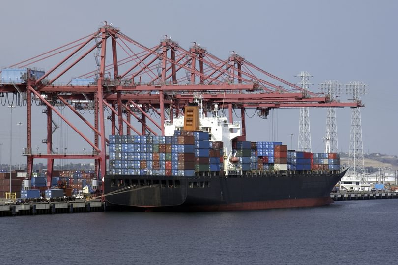 Dreamstime-containership