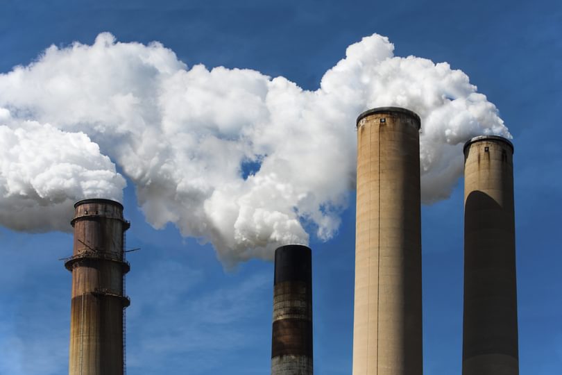 I Stock_hsun337_carbon_emissions1